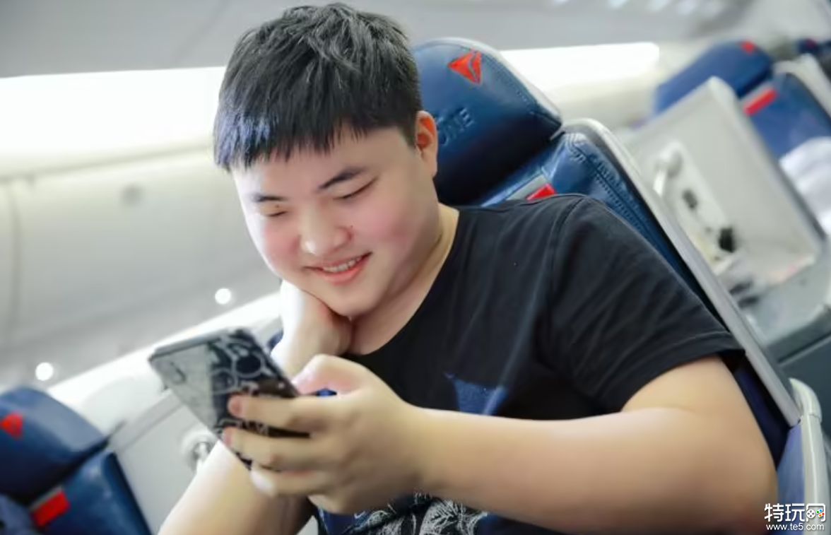 Uzi将在EDG复出，具体时间未定，粉丝们拭目以待